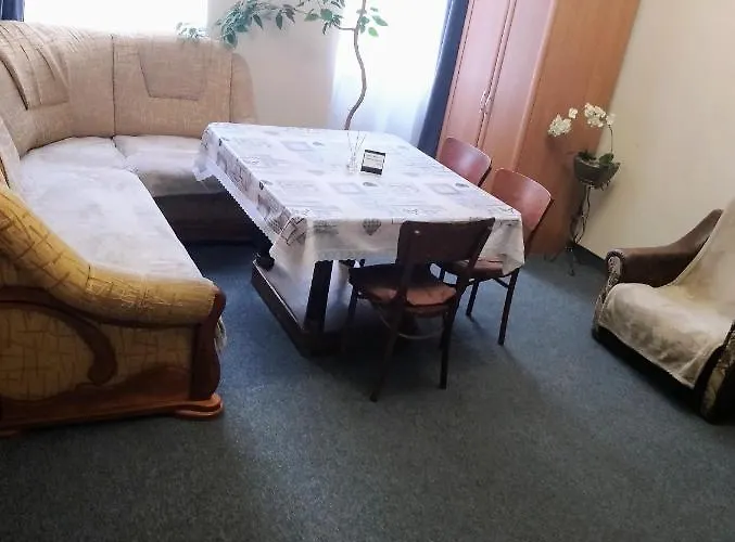 Apartamento Near The Train Station