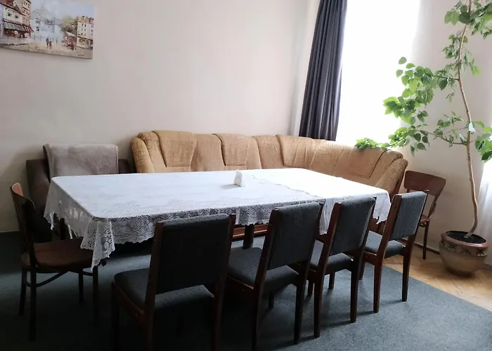 Near The Train Station Apartamento *